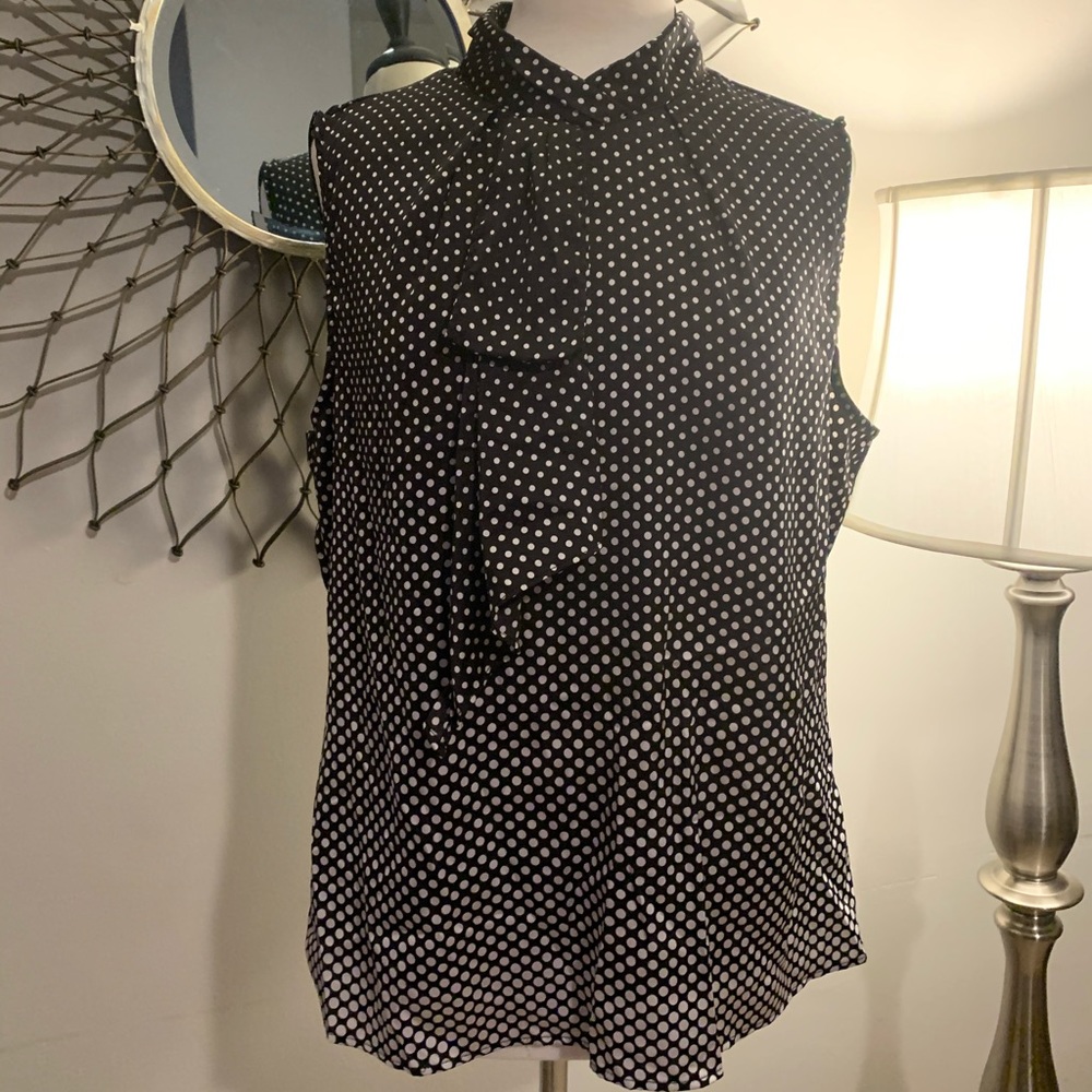 NY&C tie neck shell